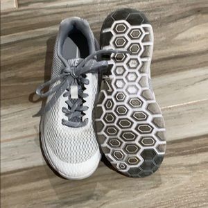 White & gray Nike running size 5.5